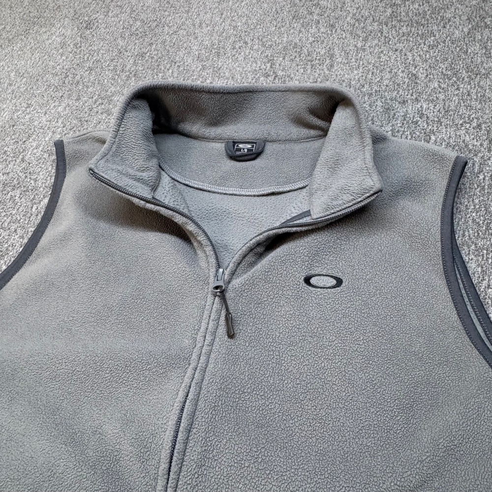 Oakley Vest Mens Fleece Full Zip Mock Neck Sleeveless Jacket Large Gray